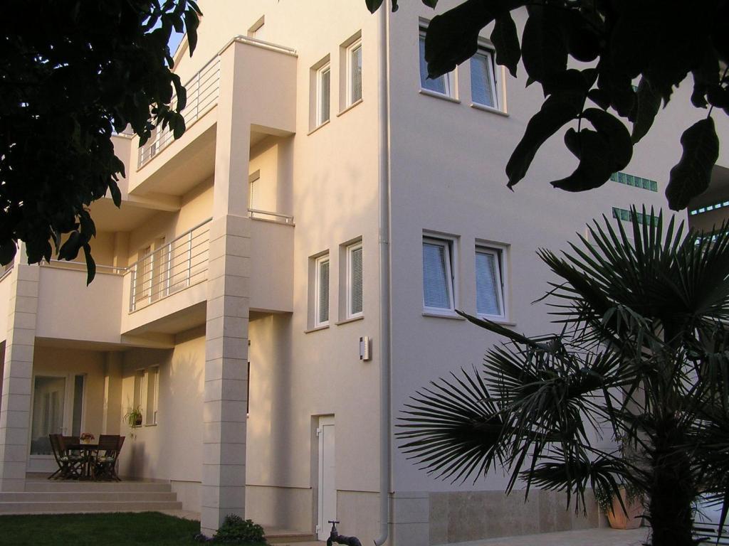 Apartments Oaza Regi Медулин Экстерьер фото